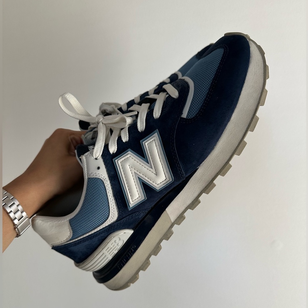 Men’s New Balance Navy Encap Shoes